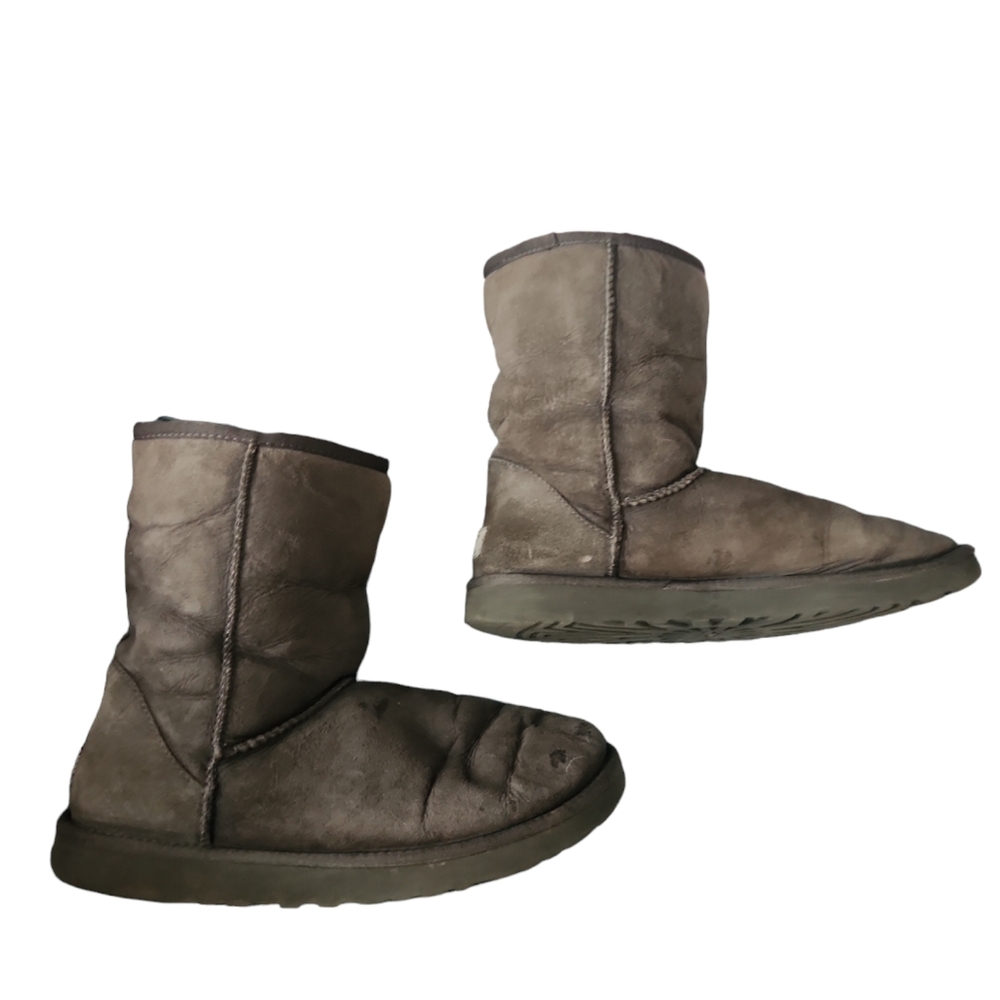 Uggs size 10